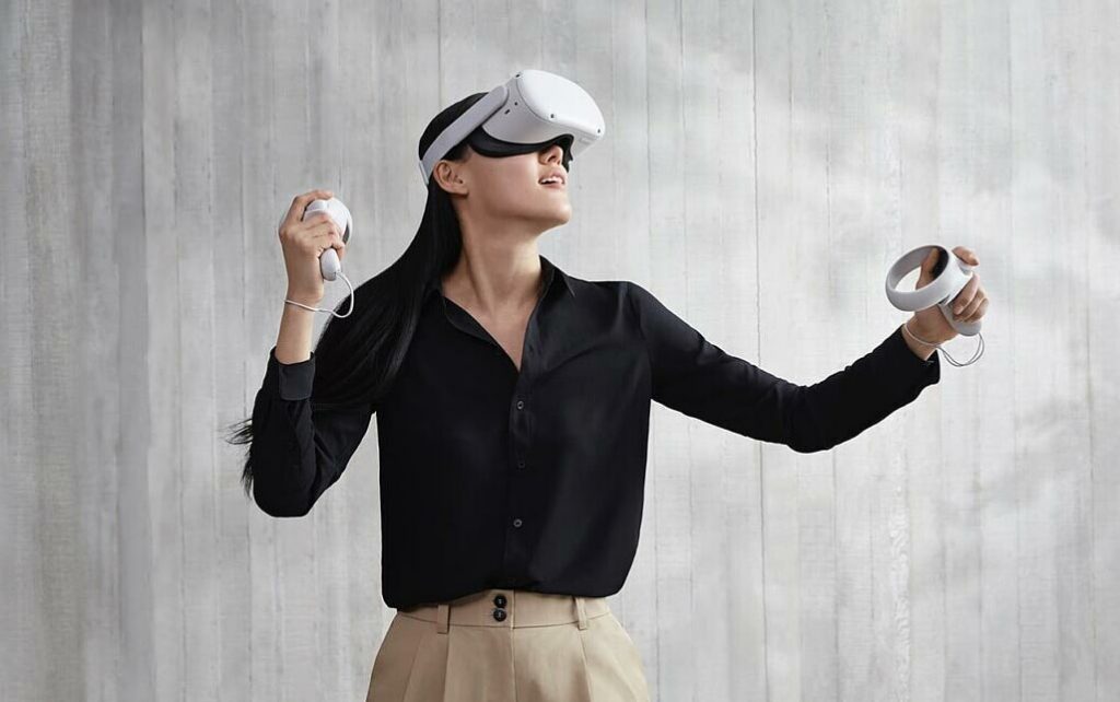 Oculus quest 2 visore realtà virtuale 